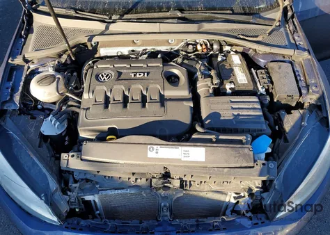 2015 Volkswagen Golf Tdi z USA, uszkodzony, nr VIN 3VWRA7AU9FM052891